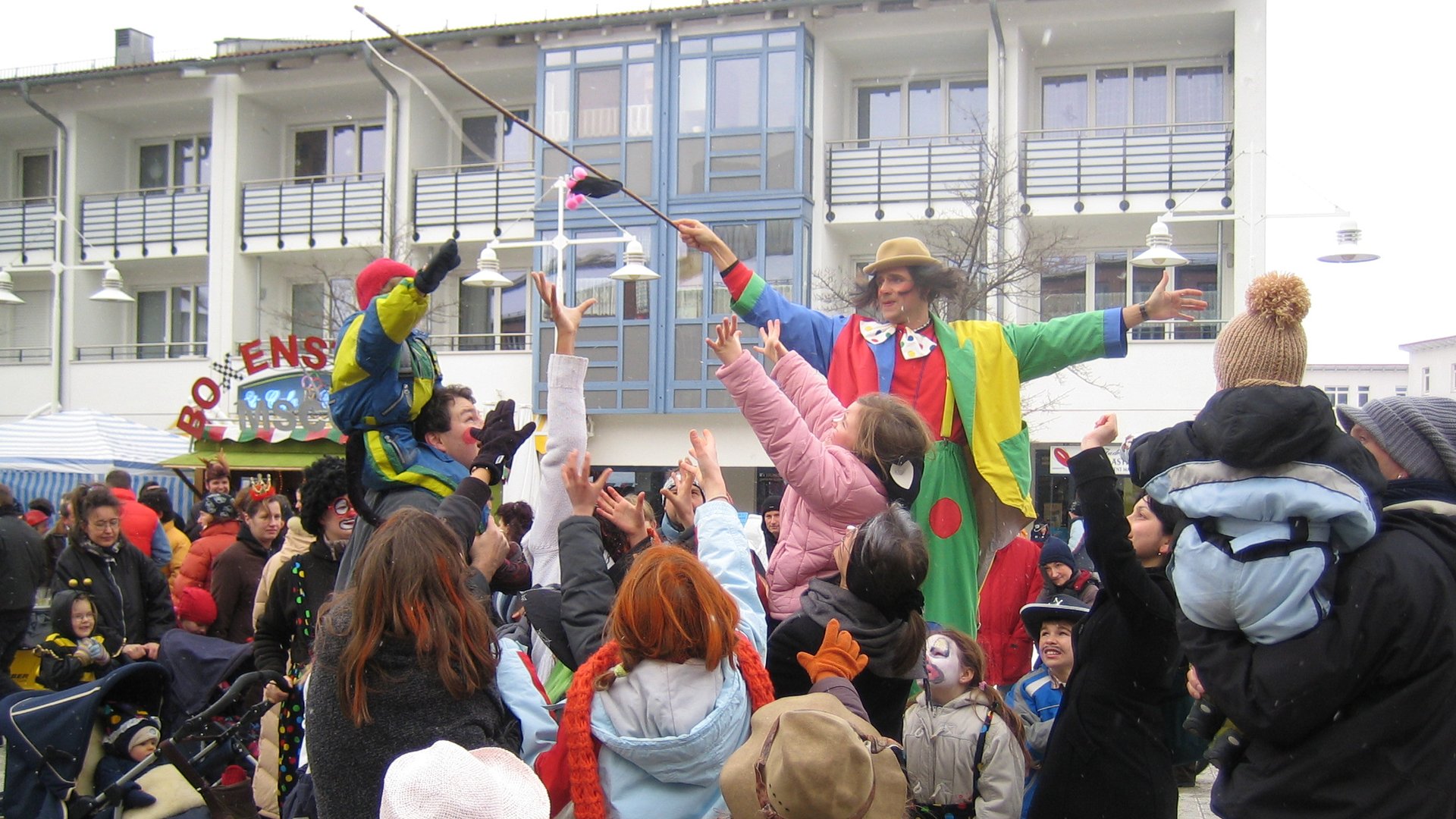 Stelzenclown »Schalk-im-Nack«